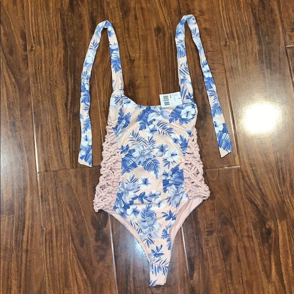Brand New w/Tags Frankie’s Bikinis Camilla